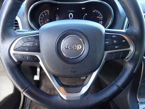 Used 2018 Jeep Grand Cherokee Altitude image 14