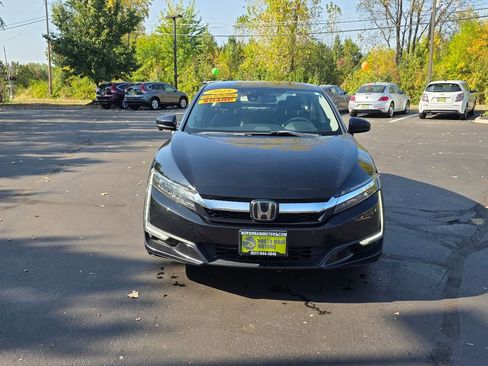 Used 2018 Honda Clarity Base image 2