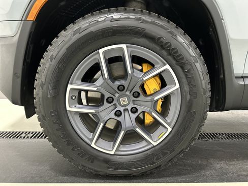 Used 2023 Rivian R1S Adventure Quad AWD/4WD image 9