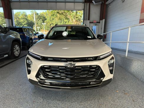 New 2026 Chevrolet Trax ACTIV w/ Sunroof Package image 27