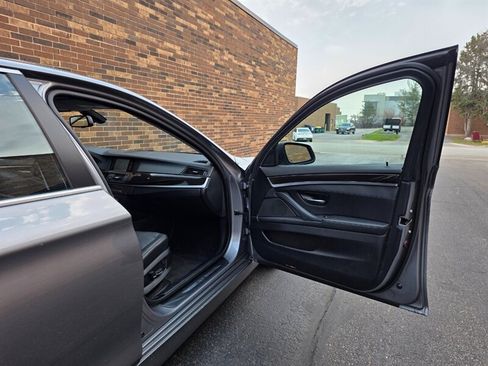 Used 2012 BMW 535i xDrive Sedan AWD/4WD image 18