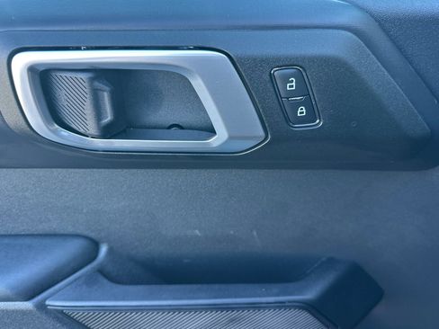 New 2025 Ford Bronco Badlands w/ Sasquatch Package image 11