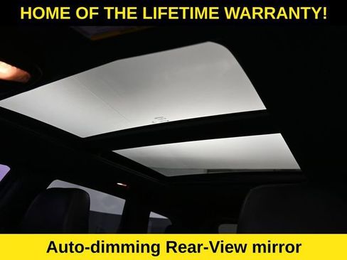 Used 2015 Jeep Grand Cherokee Limited w/ Luxury Group II image 37