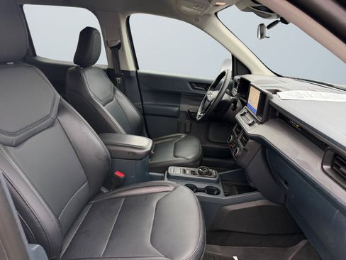 Used 2024 Ford Maverick Lariat w/ Black Appearance Package image 17