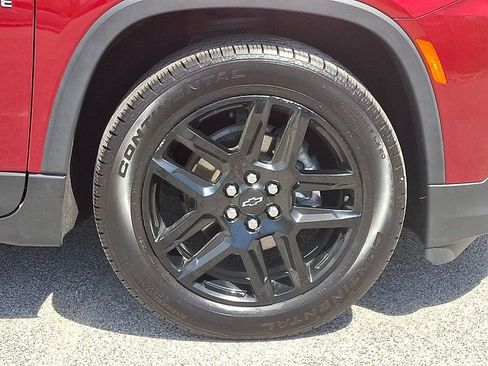 Used 2023 Chevrolet Traverse LT AWD/4WD image 11