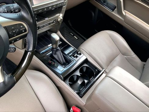Used 2020 Lexus GX 460 Premium w/ Premium Package AWD/4WD image 30