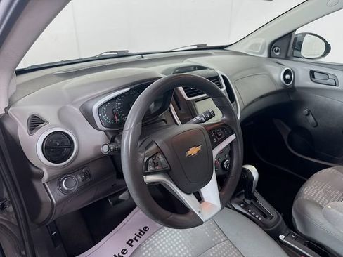 Used 2019 Chevrolet Sonic LT FWD image 11