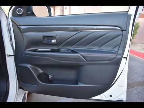 Used 2021 Mitsubishi Outlander GT image 35