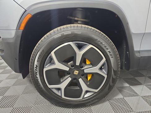 Used 2023 Rivian R1S Adventure AWD/4WD image 9
