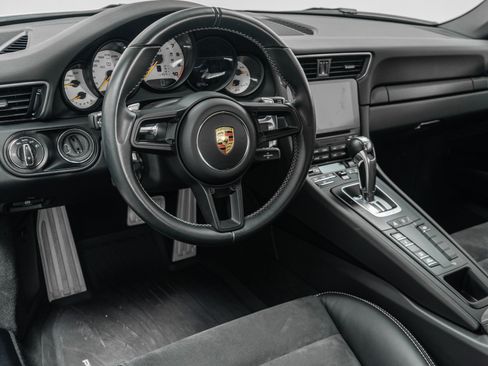 Used 2018 Porsche 911 GT3 RWD image 13