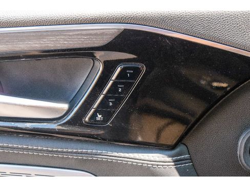 Used 2024 Acura MDX SH-AWD w/ Advance Package image 25