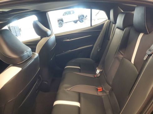 Used 2025 Toyota Camry SE w/ Convenience Package image 10