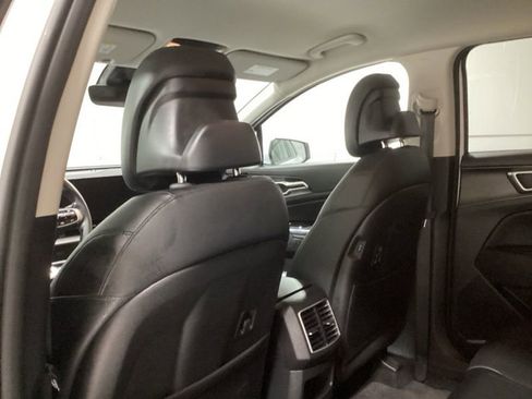 Certified 2023 Kia Sportage EX image 16