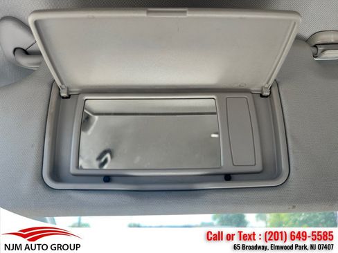 Used 2010 Honda CR-V LX image 29