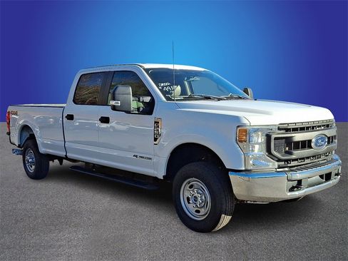 Used 2022 Ford F250 XL w/ Power Equipment Group image 3