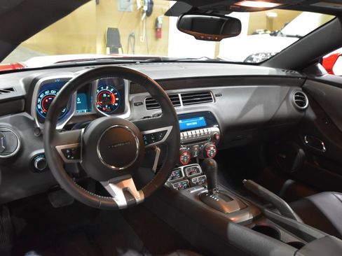 Used 2010 Chevrolet Camaro SS w/ RS Package RWD image 16