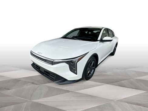 Used 2025 Kia K4 FWD image 4