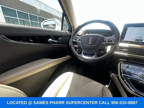 Used 2023 Lincoln Nautilus FWD w/ Premium Package image 14