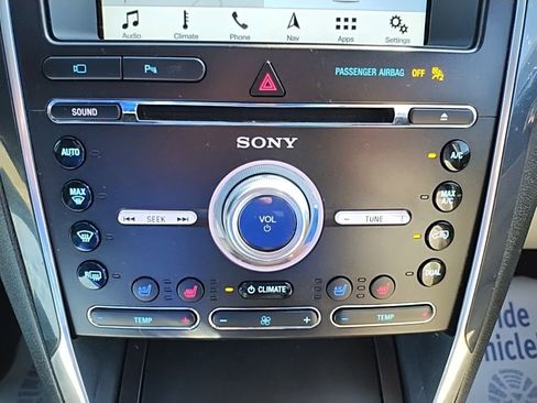 Used 2018 Ford Explorer Limited w/ Ford Safe & Smart Package image 20