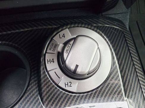 Used 2018 Toyota 4Runner SR5 Premium image 21