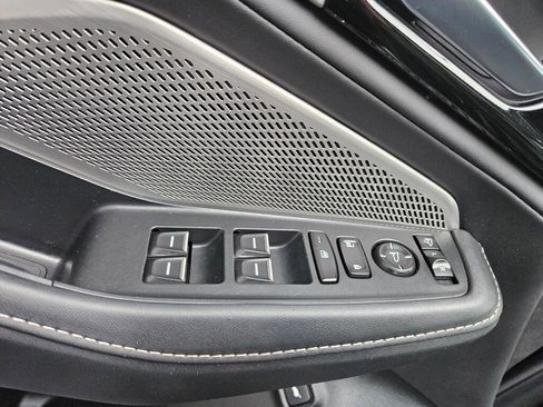 Used 2023 Acura MDX SH-AWD w/ Technology Package image 29