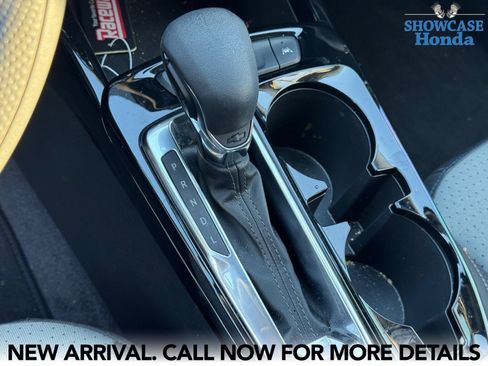 Used 2025 Chevrolet Trax LT image 10