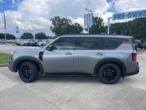 Used 2025 Nissan Armada PRO-4X w/ Pro-4X Premium Package AWD/4WD image 3