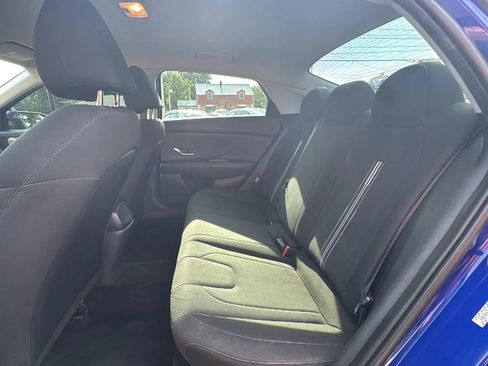 Used 2021 Hyundai Elantra SEL FWD image 15