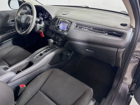 Used 2017 Honda HR-V LX image 26