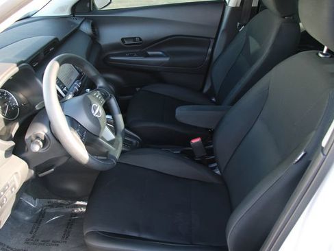 Certified 2025 Nissan Kicks Play S FWD image 14