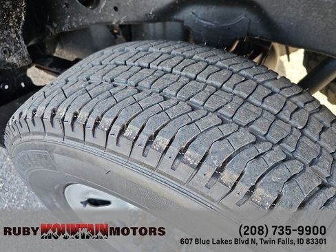 Used 2020 Chevrolet Silverado 2500 LT w/ Convenience Package image 9