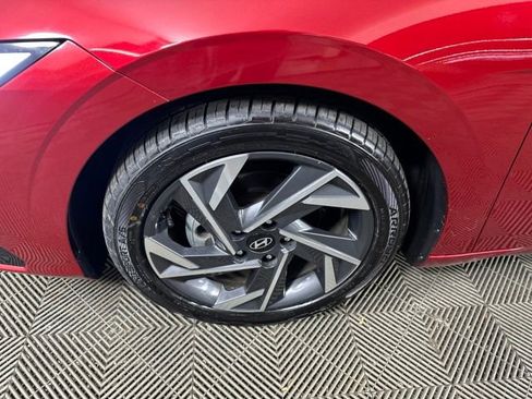 Certified 2024 Hyundai Elantra SEL w/ Convenience Package image 10