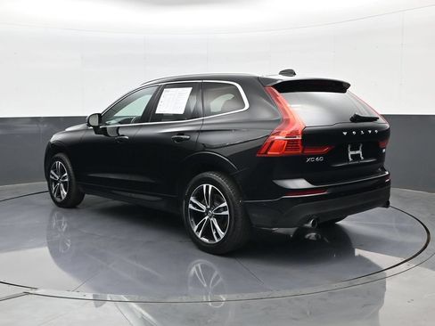Used 2018 Volvo XC60 T5 Momentum w/ Convenience Package AWD/4WD image 8