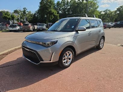 Used 2024 Kia Soul LX w/ Option Group 015
