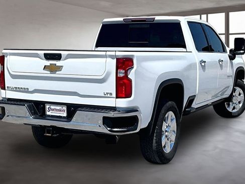 Used 2022 Chevrolet Silverado 2500 LTZ w/ LTZ Plus Package AWD/4WD image 6