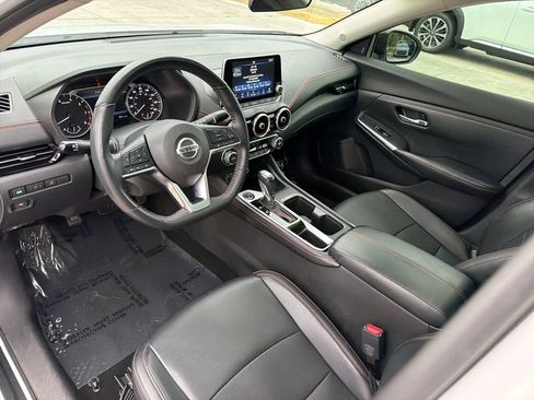 Used 2023 Nissan Sentra SR w/ SR Premium Package FWD image 19
