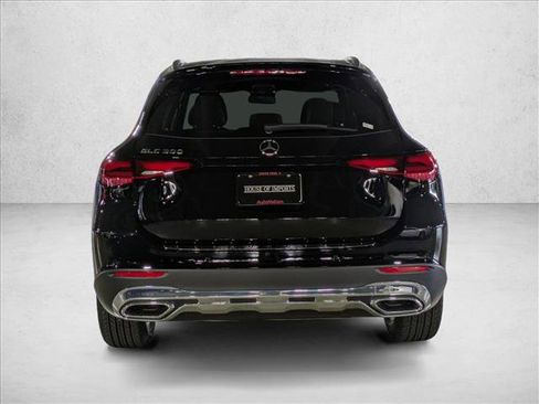 New 2026 Mercedes-Benz GLC 300 image 8