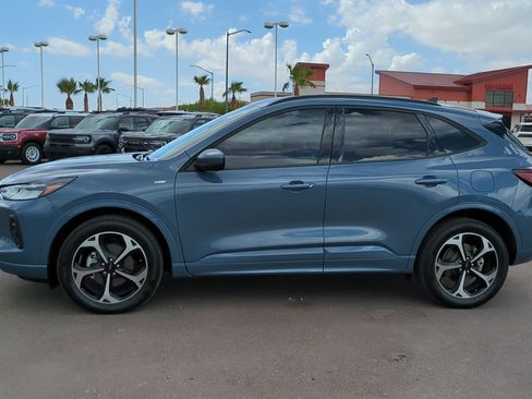 Used 2024 Ford Escape ST-Line Select w/ Tech Pack #2 AWD/4WD image 9