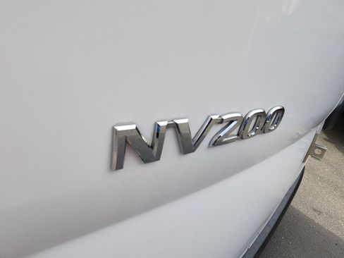 Used 2018 Nissan NV200 S image 14