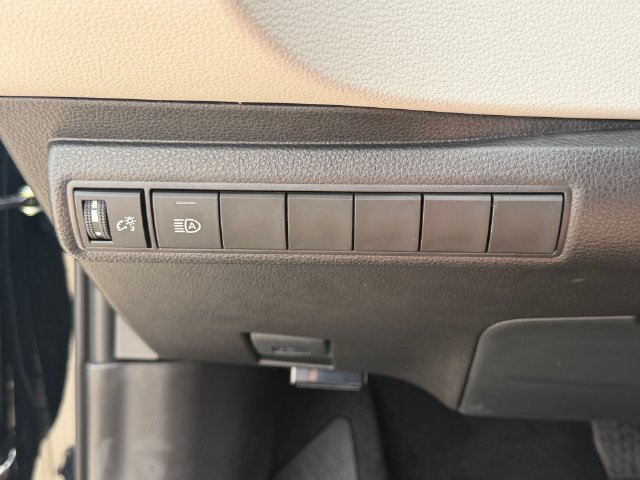 New 2027 Toyota Corolla LE FWD image 13