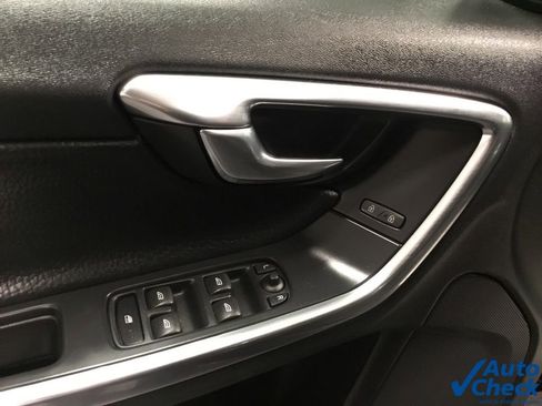 Used 2014 Volvo S60 T5 image 21