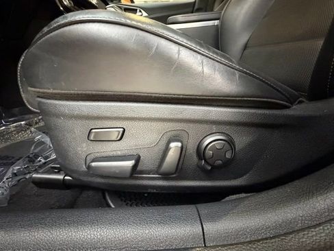 Used 2018 Kia Stinger GT2 AWD/4WD image 28