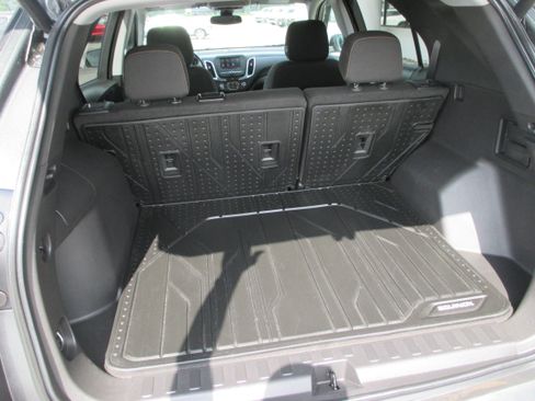 Used 2021 Chevrolet Equinox LT AWD/4WD image 10
