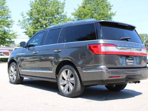 Used 2018 Lincoln Navigator Reserve w/ Technology Package AWD/4WD image 7