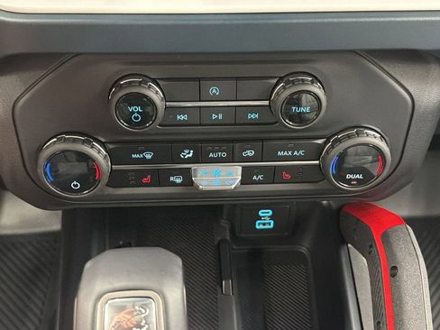 Used 2025 Ford Bronco Heritage Edition image 23