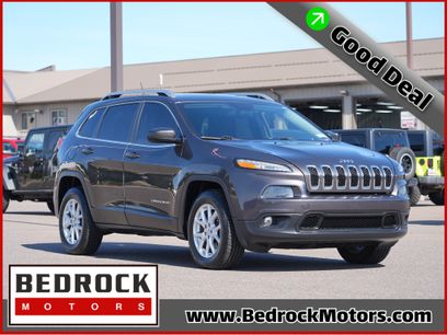 Used 2014 Jeep Cherokee Latitude w/ Comfort/Convenience Group