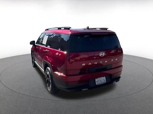 Used 2025 Hyundai Santa Fe SEL FWD image 10