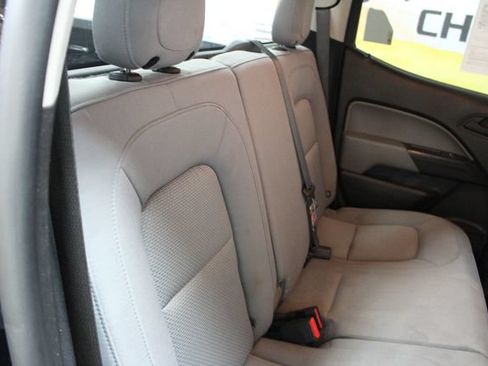 Used 2019 Chevrolet Colorado W/T w/ WT Convenience Package AWD/4WD image 11