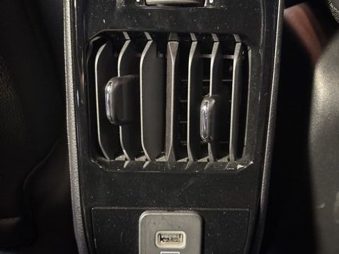 Certified 2024 Jeep Compass Limited image 28