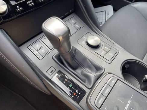 Used 2024 Lexus IS 300 w/ Premium Package RWD image 27